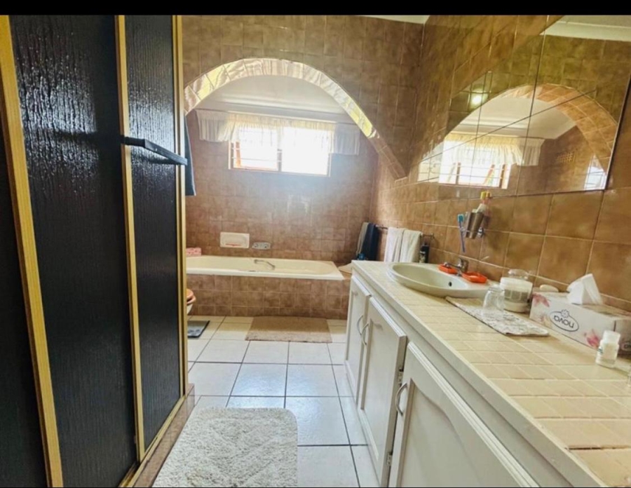 3 Bedroom Property for Sale in Beacon Bay Eastern Cape